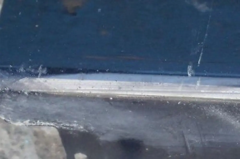 Schwellerleiste Blende Schweller rechts Carbonschwarz Metallic 416 für BMW 3 E90 E91 mit Teilenummer 0032950 BMW 3 E90 E91 Schwellerleiste Blende Schweller rechts Carbonschwarz Metallic 416 - SKU 0032950-CAR2 - Teilenummer 0032950