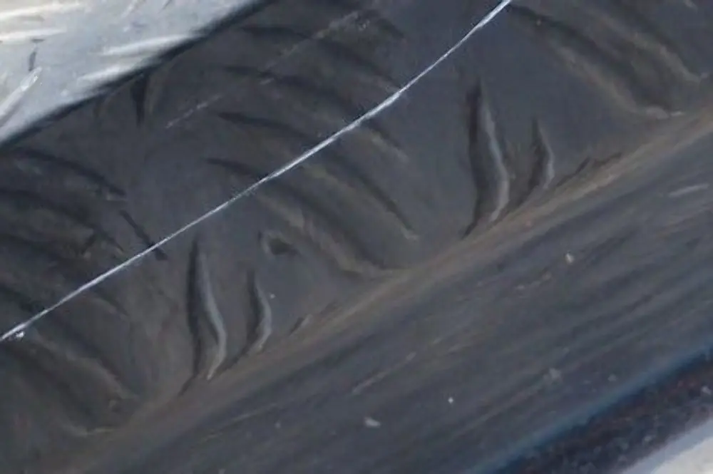 BMW E90 listwa nakładka próg prawy carbonschwarz - SKU 0032950-CAR2 - Numer Części 0032950