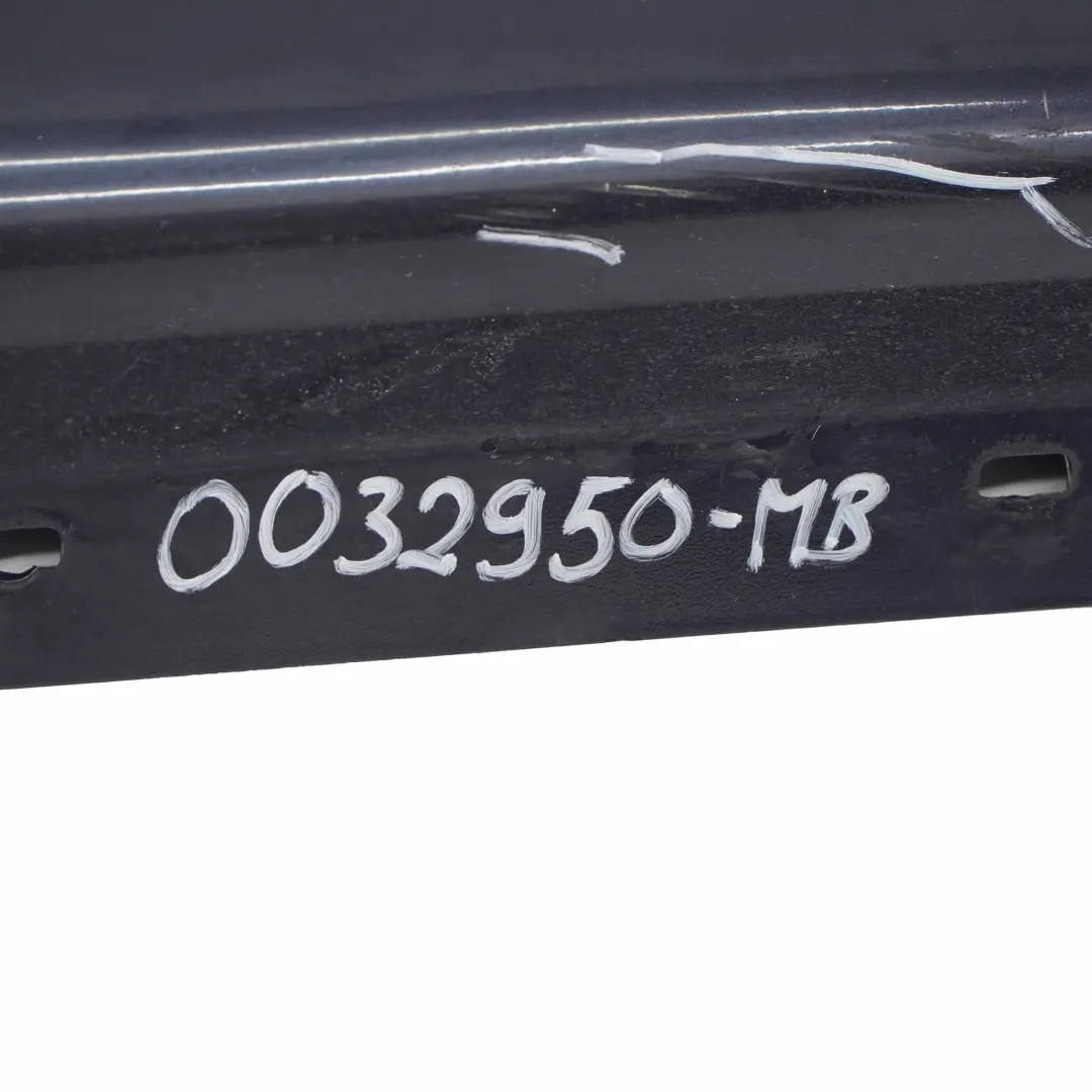 Gonna laterale destra Monacoblau Monaco Blau Blue - A35 per BMW E90 E91 con numero di parte 0032950 BMW E90 E91 Gonna laterale destra Monacoblau Monaco Blau Blue - A35 - SKU 0032950-MB - Numero di parte 0032950