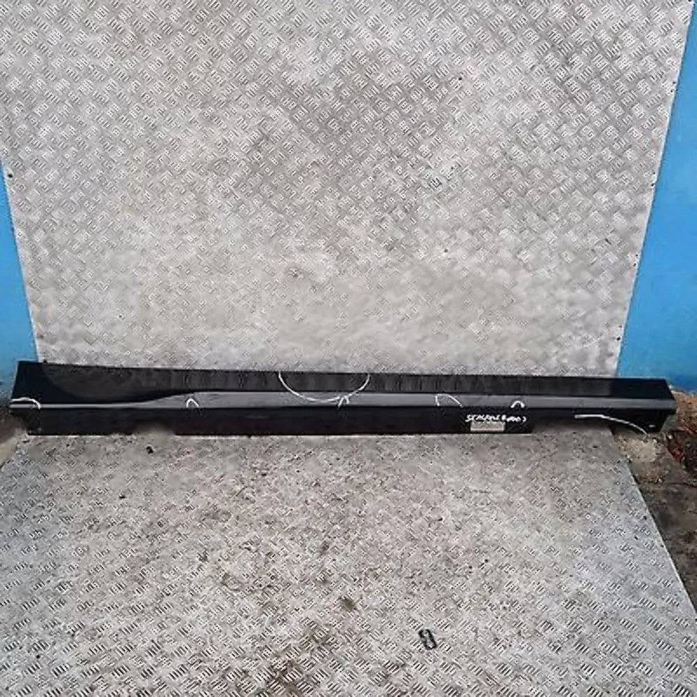 BMW E90 listwa nakładka próg prawy schwarz II 668 - SKU 0032950-SCH1 - Numer Części 51770032950