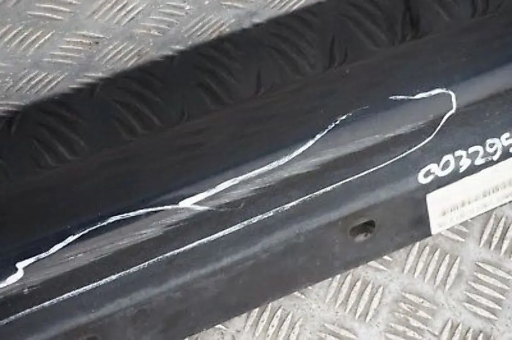 BMW 3 SERIES 4 E90 E91 Sill strip side skirt right O/S Schwarz Black 2 - 668 - SKU 0032950-SCH4 - Part number 32950
