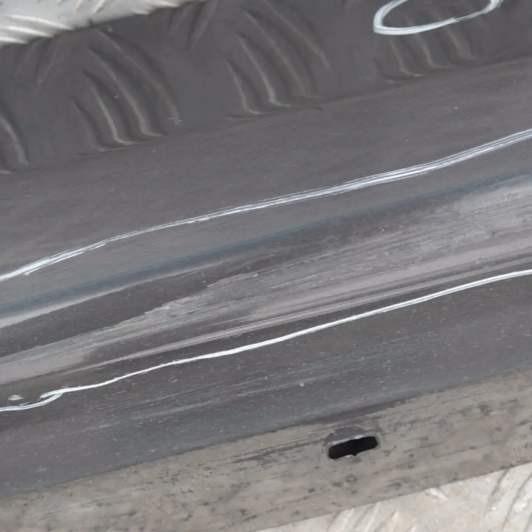 Bas de Porte Couverture Seuil Droite Mousseux Du Graphite pour BMW 3 E90 E91 à propos du numéro de pièce 32950 BMW 3 E90 E91 Bas de Porte Couverture Seuil Droite Mousseux Du Graphite - SKU 0032950-SG16 - Numéro de pièce 32950