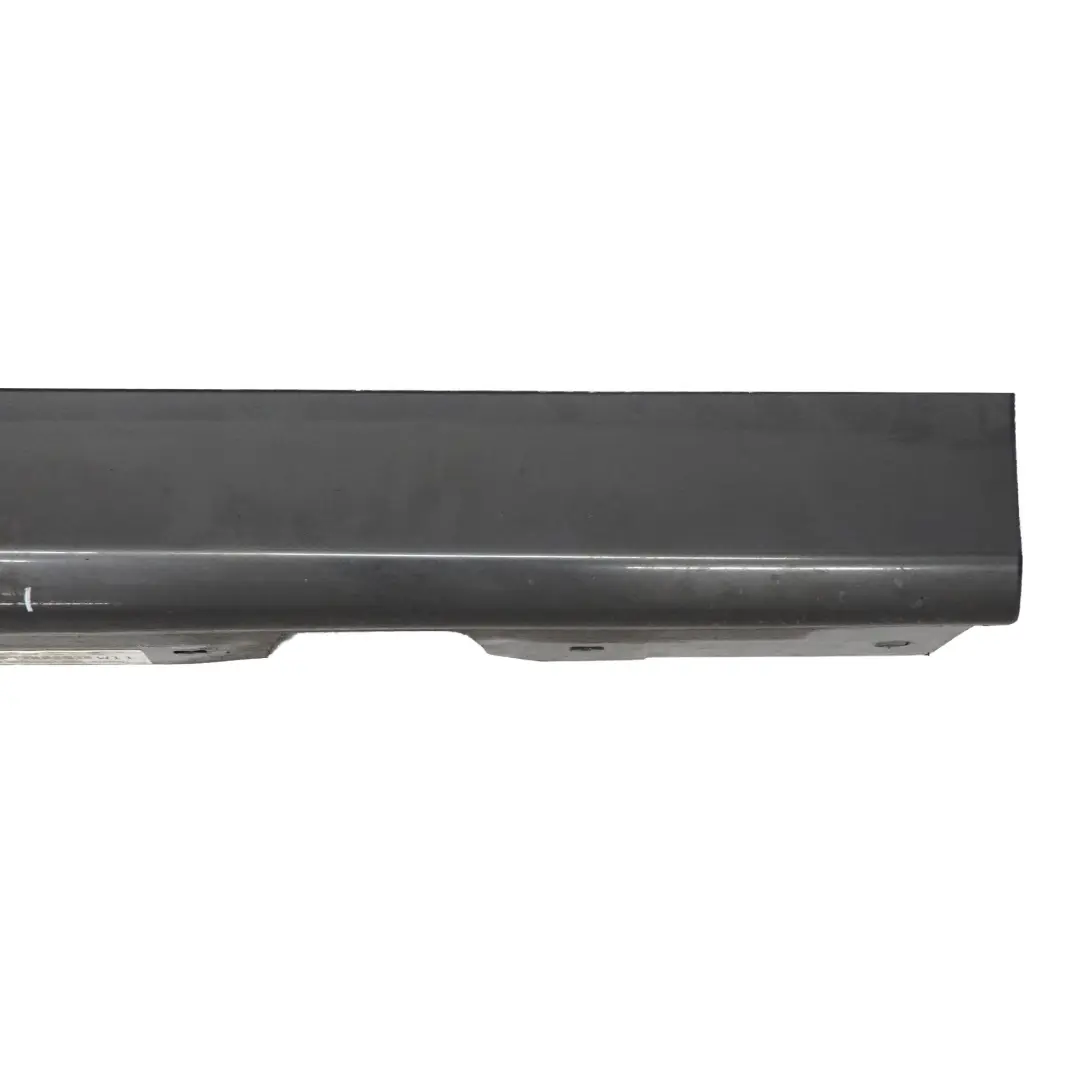 Bas de Porte Couverture Seuil Droite Mousseux de Graphite pour BMW 3 E90 E91 à propos du numéro de pièce 51770032950 BMW 3 E90 E91 Bas de Porte Couverture Seuil Droite Mousseux de Graphite - SKU 0032950-SG5 - Numéro de pièce 51770032950