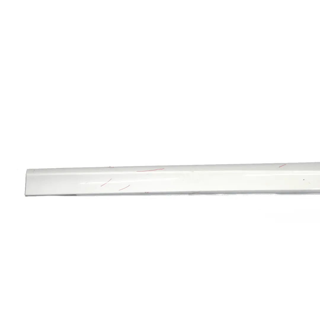 BMW E90 E91 Sill Strip Faldón lateral derecho Titansilber Metallic Silver- 354 - SKU 0032950-TS2 - Número de pieza 51770032950