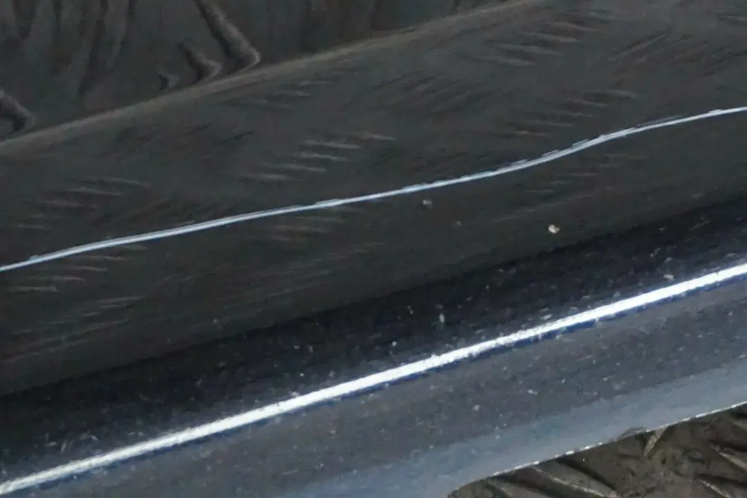 BMW E90 E91 Listello Portiera Apertura Gonna SX Nero Carbone Metallizzato - SKU 0032951-CAR3 - Numero di parte 0032951