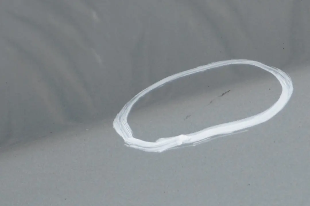 Striscia davanzale gonna laterale sinistra Arktis Metallic - A34 per BMW E90 E91 con numero di parte 0032951 BMW E90 E91 Striscia davanzale gonna laterale sinistra Arktis Metallic - A34 - SKU 0032951-AM9 - Numero di parte 0032951