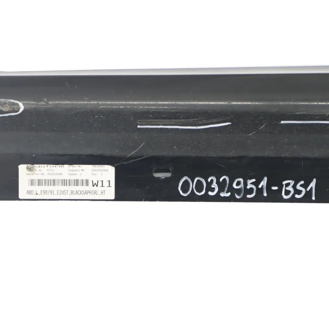 Tapa Listón de umbral Faldón lateral Left Black Sapphire - 475 para BMW E90 E91 con número de pieza 0032951 BMW E90 E91 Tapa Listón de umbral Faldón lateral Left Black Sapphire - 475 - SKU 0032951-BS1 - Número de pieza 0032951