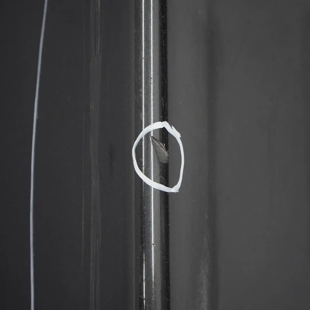 Bas de Porte Couverture Seuil Gauche Noir Sapphire Metallique - 475 pour BMW E90 E91 à propos du numéro de pièce 32951 BMW E90 E91 Bas de Porte Couverture Seuil Gauche Noir Sapphire Metallique - 475 - SKU 0032951-BS2 - Numéro de pièce 32951