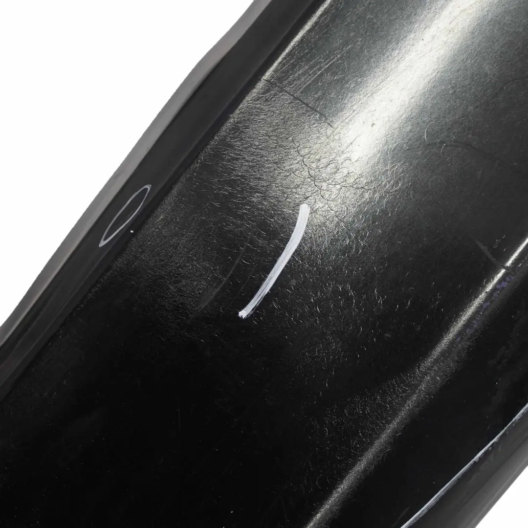 Listello Portiera Apertura Gonna SX Black Sapphire Metallico - 475 per BMW E90 E91 con numero di parte 32951 BMW E90 E91 Listello Portiera Apertura Gonna SX Black Sapphire Metallico - 475 - SKU 0032951-BS2 - Numero di parte 32951