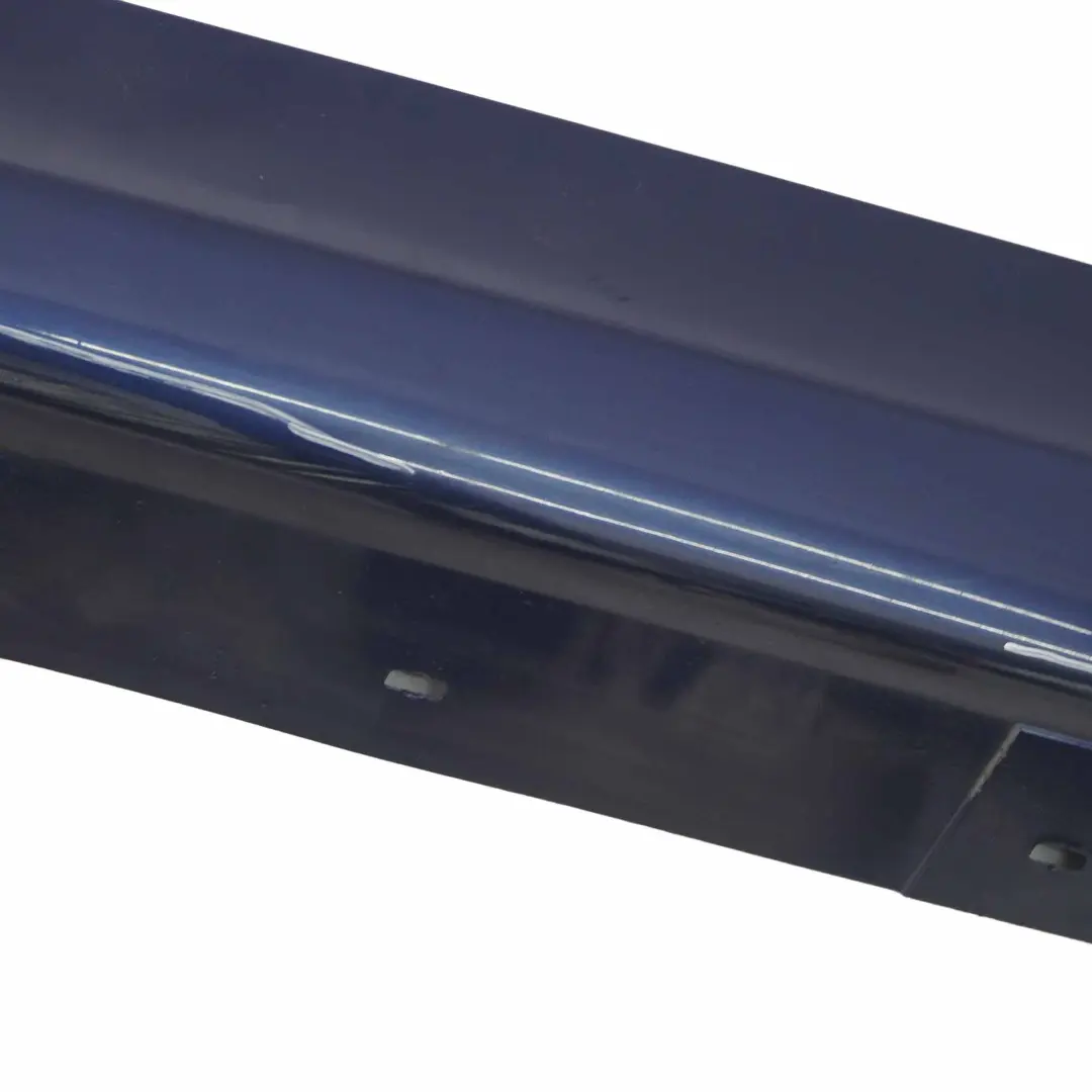 Listello Portiera Apertura Gonna SX Blu Mysticblau - A07 per BMW E90 E91 con numero di parte 0032951 BMW E90 E91 Listello Portiera Apertura Gonna SX Blu Mysticblau - A07 - SKU 0032951-MYS3 - Numero di parte 0032951