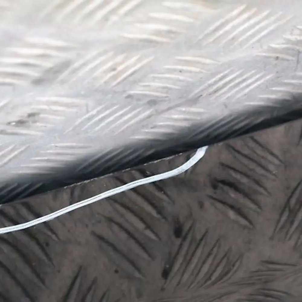 listwa nakładka próg lewy schwarz II 668 do BMW E90 o numerze 32951 BMW E90 listwa nakładka próg lewy schwarz II 668 - SKU 0032951-SCH10 - Numer Części 32951