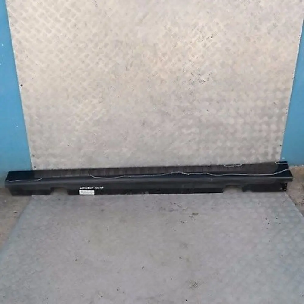 Schwellerleiste Blende Schweller links Schwarz 2 für BMW 3 E90 E91 mit Teilenummer 32951 BMW 3 E90 E91 Schwellerleiste Blende Schweller links Schwarz 2 - SKU 0032951-SCH10 - Teilenummer 32951