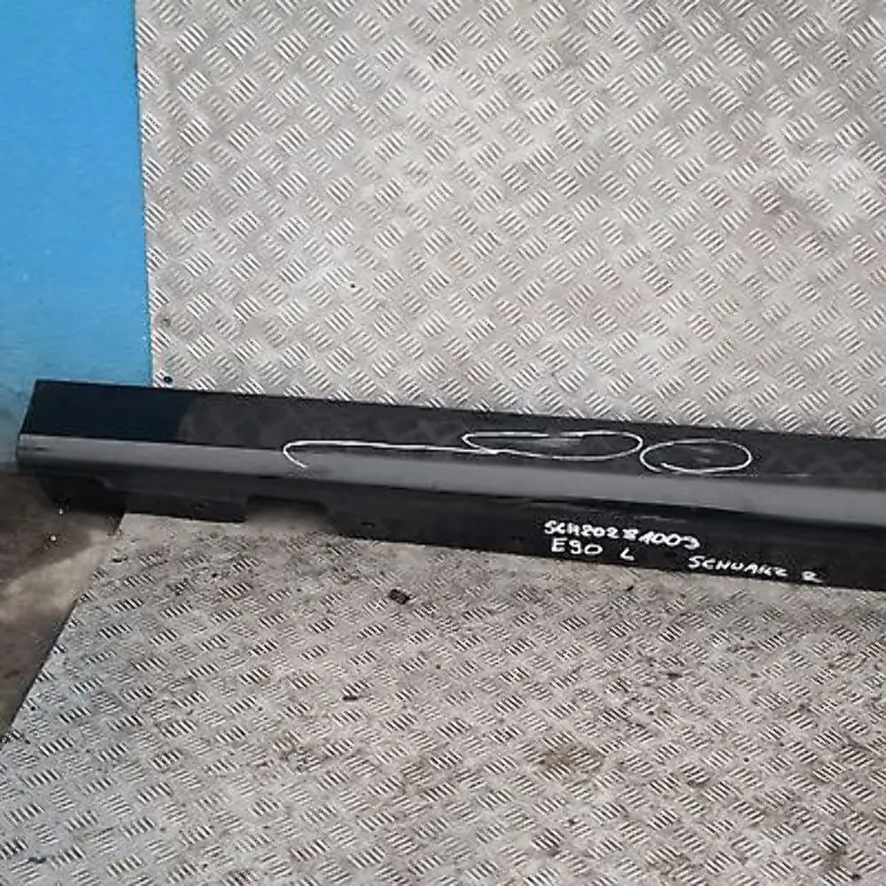 BMW E90 E91 Sill Strip Faldón Lateral Izquierdo Schwarz 2 - 668 - SKU 0032951-SCH2 - Número de pieza 32951