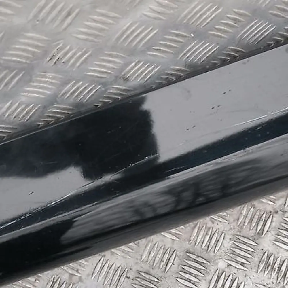 BMW E90 E91 Sill Strip Faldón Lateral Izquierdo Schwarz 2 - 668 - SKU 0032951-SCH2 - Número de pieza 32951