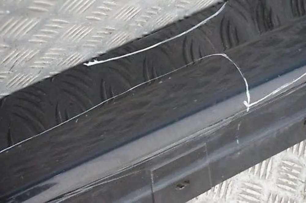 BMW 3 SERIES 7 E90 E91 Sill strip side skirt left N/S Schwarz Black 2 - 668 - SKU 0032951-SCH7 - Part number 32951