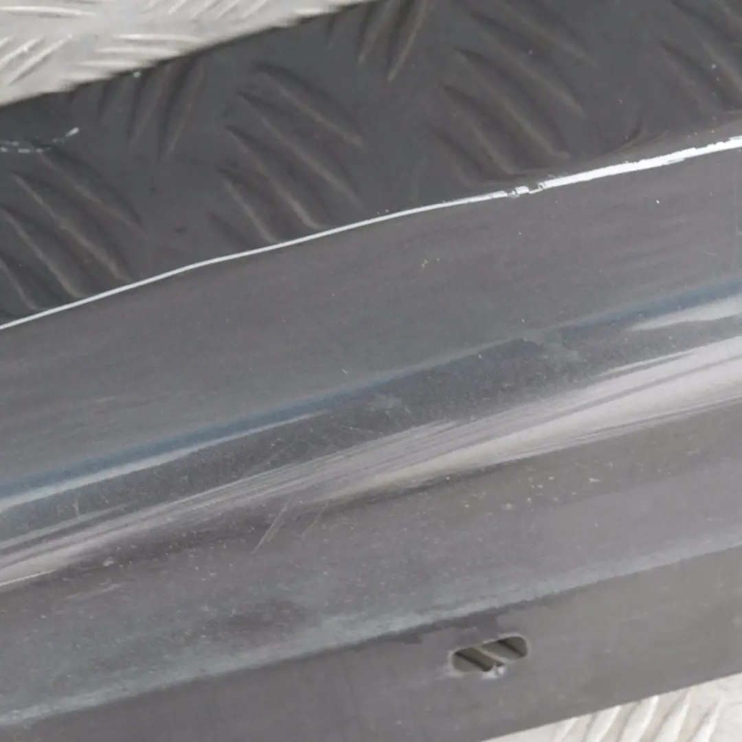 Sill Strip Side Skirt Izquierdo Sparkling Graphite Metallic para BMW E90 E91 con número de pieza 32951 BMW E90 E91 Sill Strip Side Skirt Izquierdo Sparkling Graphite Metallic - SKU 0032951-SG25 - Número de pieza 32951