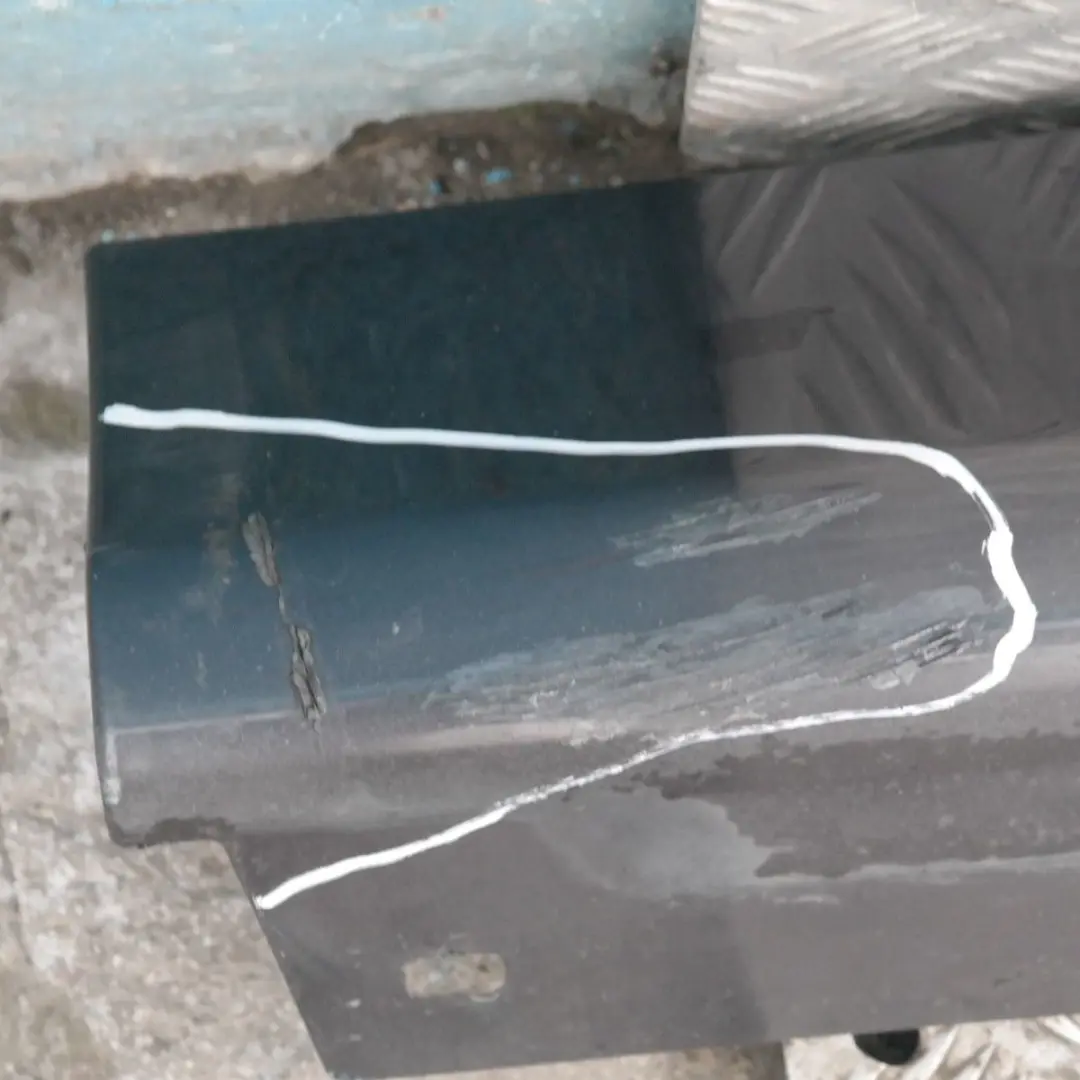 Bas de Porte Couverture Seuil a Gauche Brillant Graphite pour BMW E90 E91 à propos du numéro de pièce 32951 BMW E90 E91 Bas de Porte Couverture Seuil a Gauche Brillant Graphite - SKU 0032951-SG4 - Numéro de pièce 32951