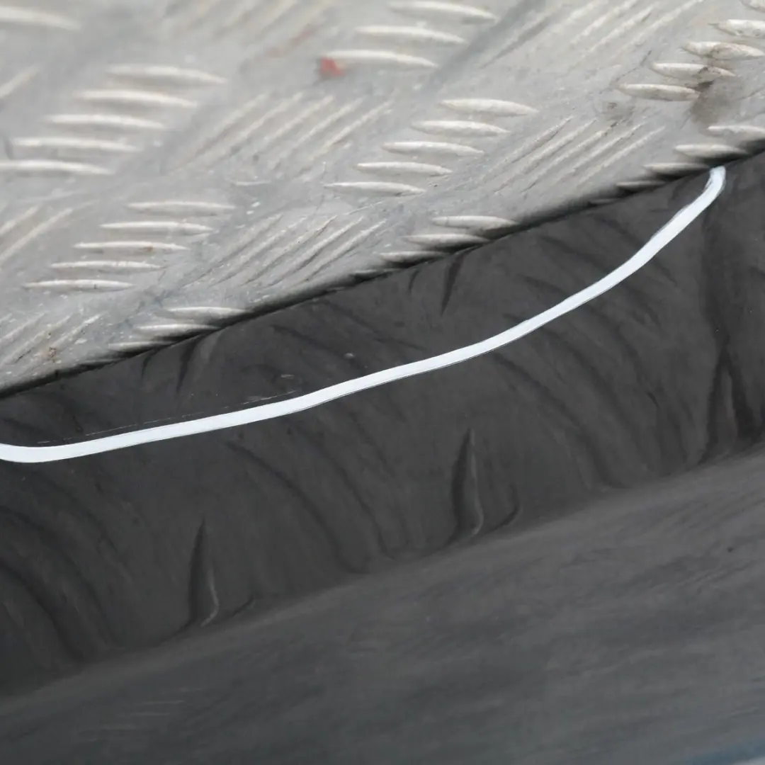 BMW E90 E91 Sill Strip Side Skirt Left N/S Sparkling Graphite Metallic - A22 - SKU 0032951-SG4 - Part number 32951