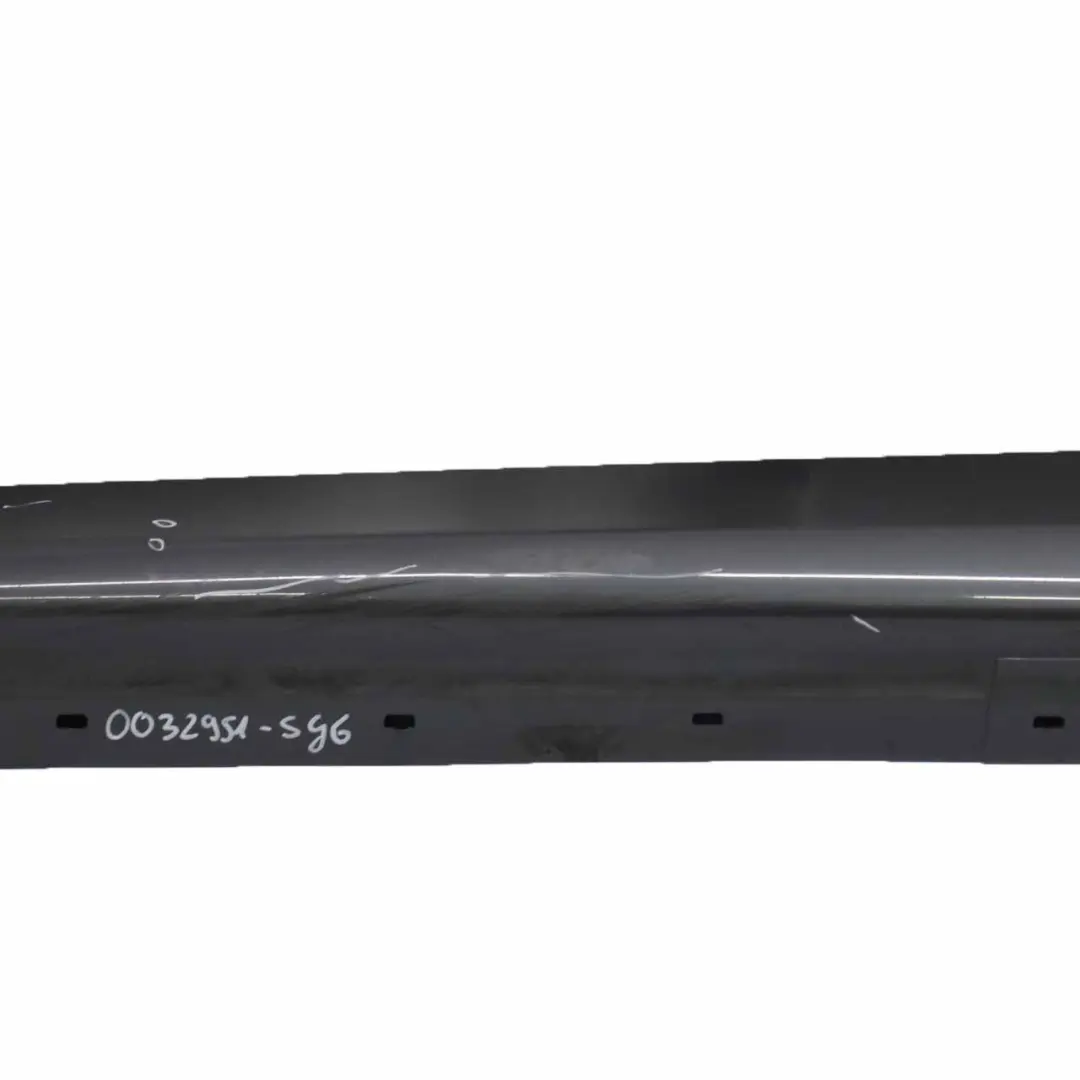 BMW E90 E91 Gonna laterale Sill Cover Striscia sinistra Sparkling Graphite - A22 - SKU 0032951-SG6 - Numero di parte 0032951