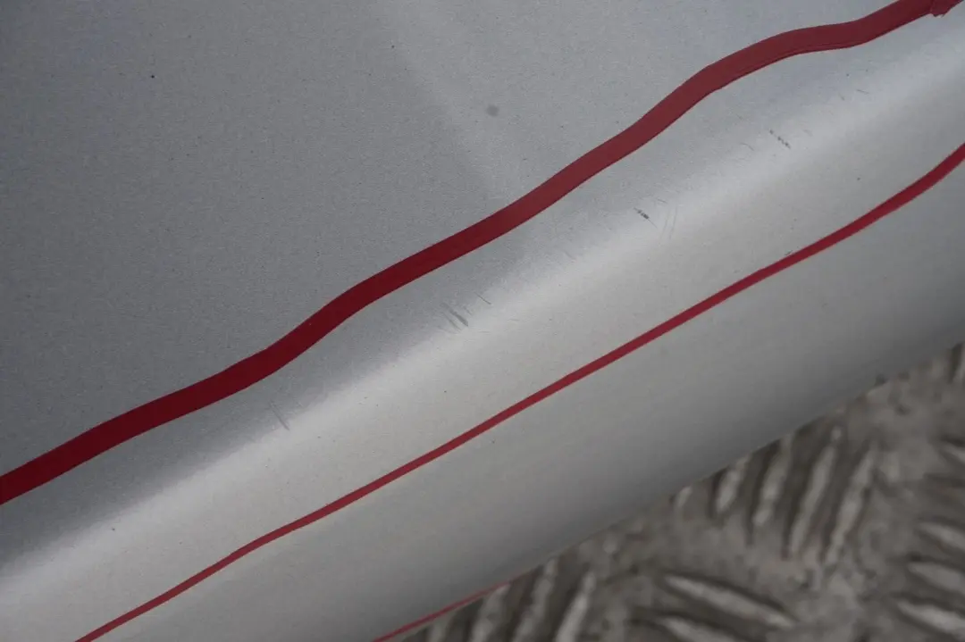BMW E90 E91 Listello Portiera Apertura Gonna SX Argento-Titanio IN Argento - SKU 0032951-TS6 - Numero di parte 32951