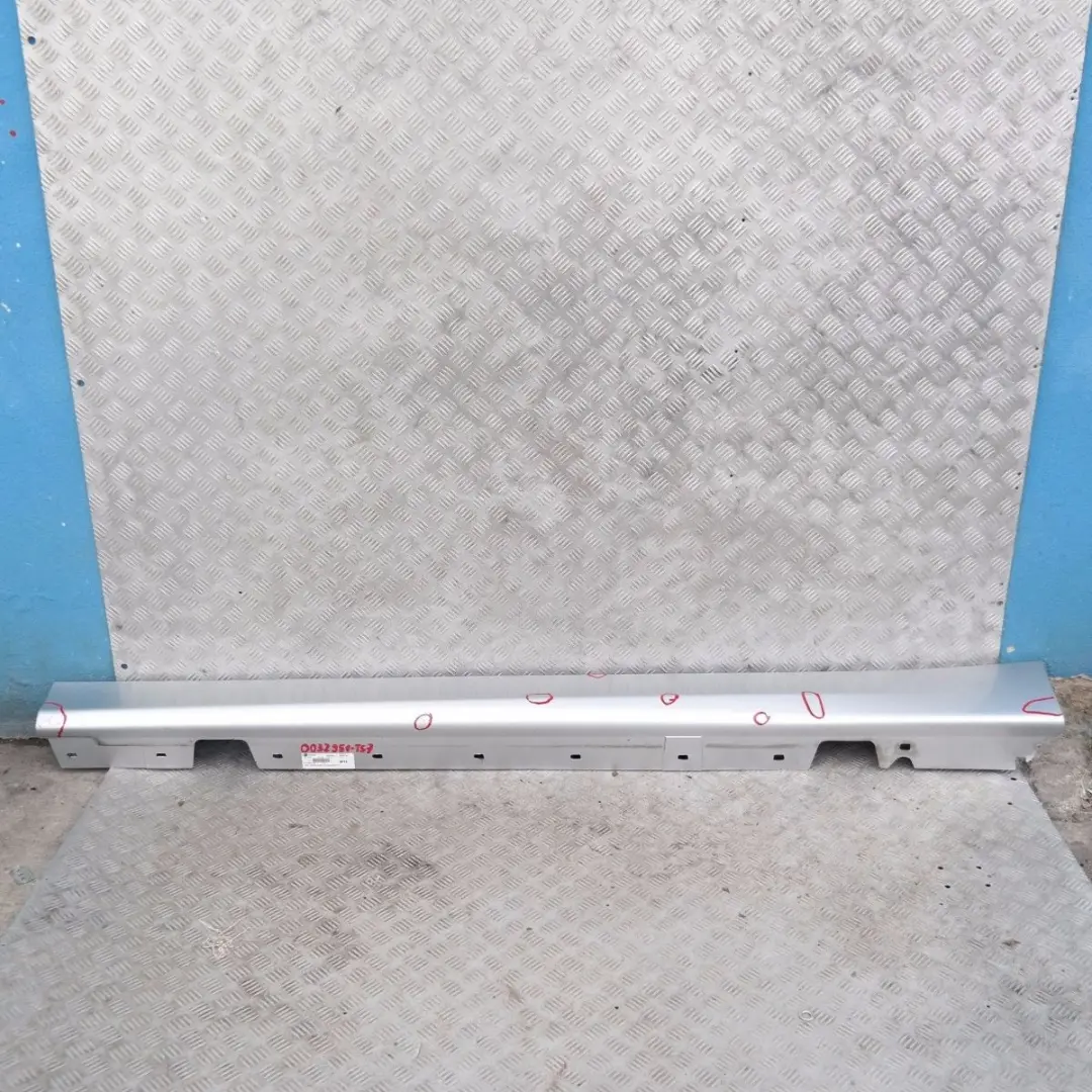 BMW 3 E90 E91 Bas de Porte Couverture Seuil a Gauche Argent Titane, Argent - SKU 0032951-TS7 - Numéro de pièce 32951