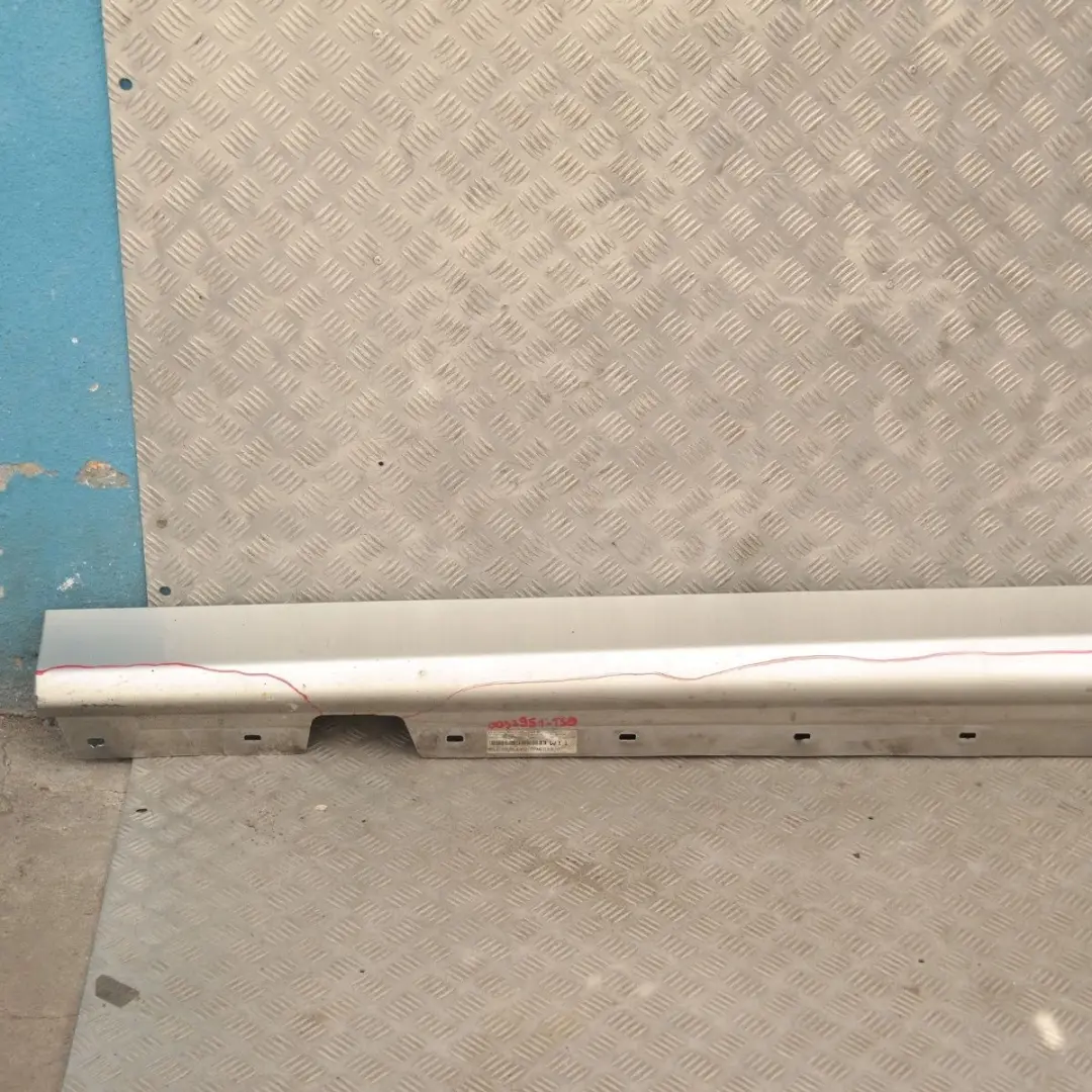 BMW 3 E90 E91 Bas de Porte Couverture Seuil a Gauche Argent Titane Metallise - SKU 0032951-TS9 - Numéro de pièce 32951