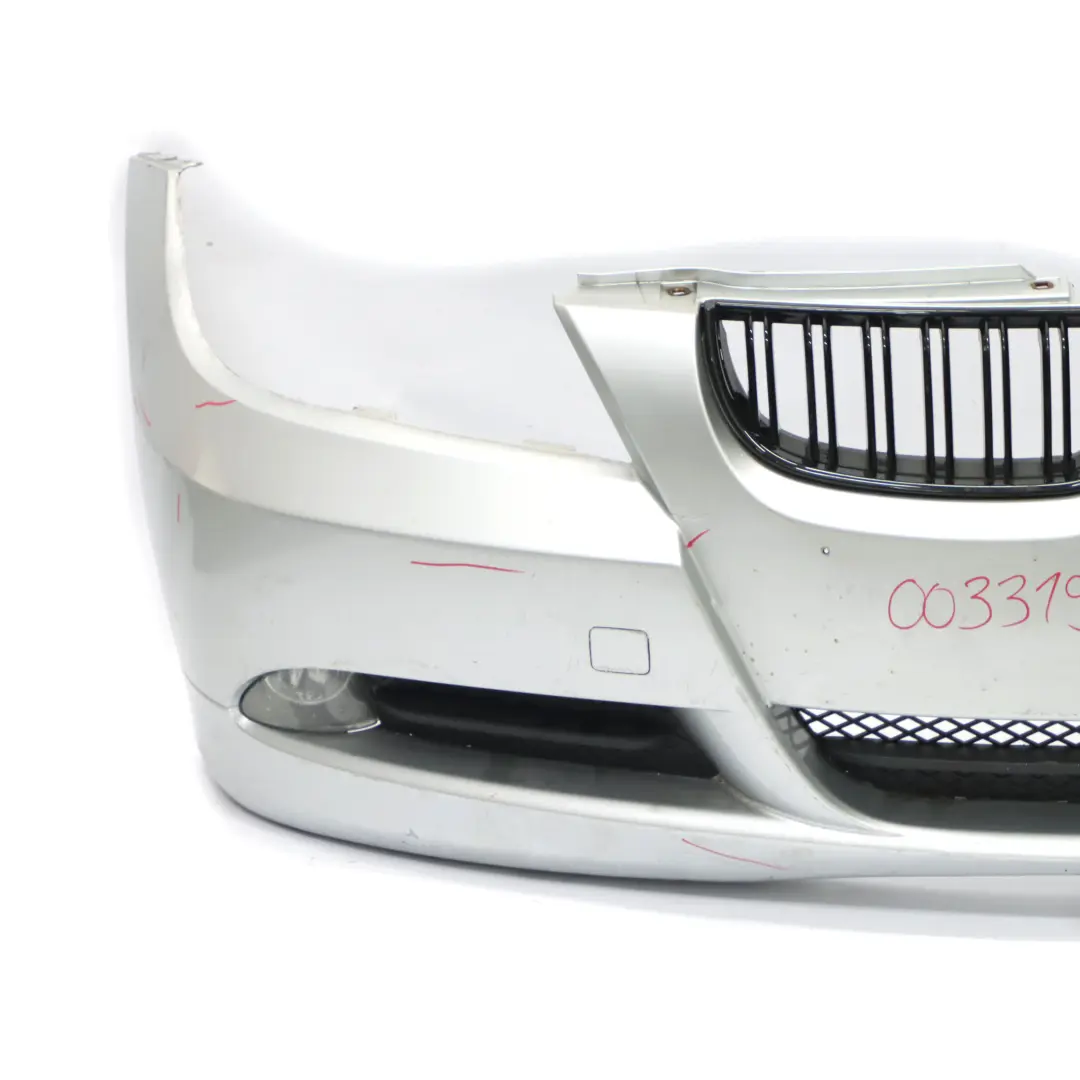 Zderzak Przedni Przód Titansilber Srebrny Metalik - 354 do BMW E90 o numerze 0033167 BMW E90 Zderzak Przedni Przód Titansilber Srebrny Metalik - 354 - SKU 0033167-TS - Numer Części 0033167