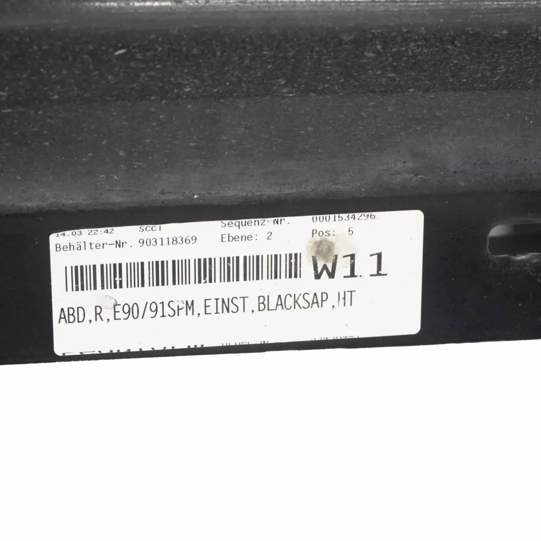 Sill Strip Faldon Lateral Derecho Negro Zafiro para BMW E90 E91 3 M Sport con número de pieza 0033440 BMW E90 E91 3 M Sport Sill Strip Faldon Lateral Derecho Negro Zafiro - SKU 0033440-BS3 - Número de pieza 0033440
