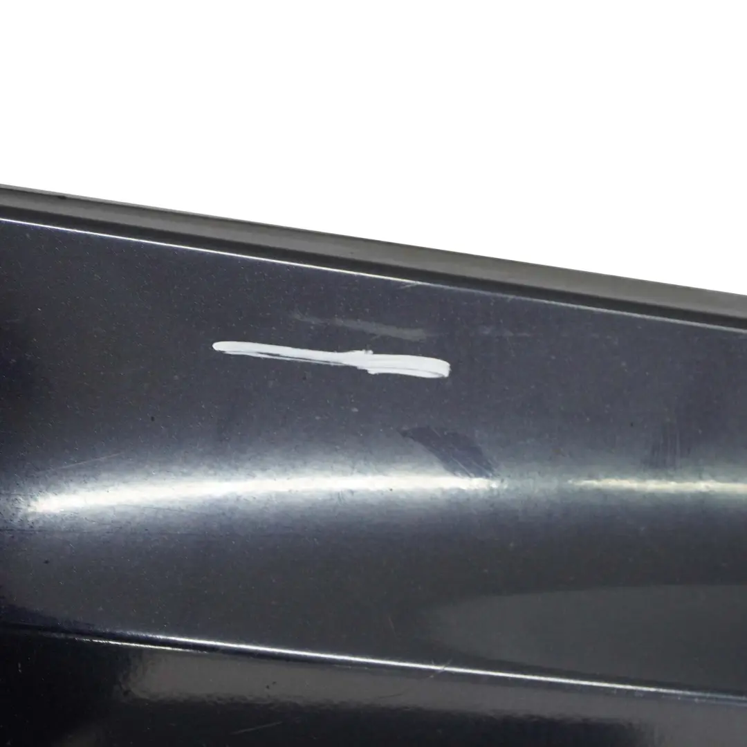 Gonna Laterale Destra Carbonschwarz Black 416 per BMW E90 E91 M Sport con numero di parte 0033440 BMW E90 E91 M Sport Gonna Laterale Destra Carbonschwarz Black 416 - SKU 0033440-CAR7 - Numero di parte 0033440