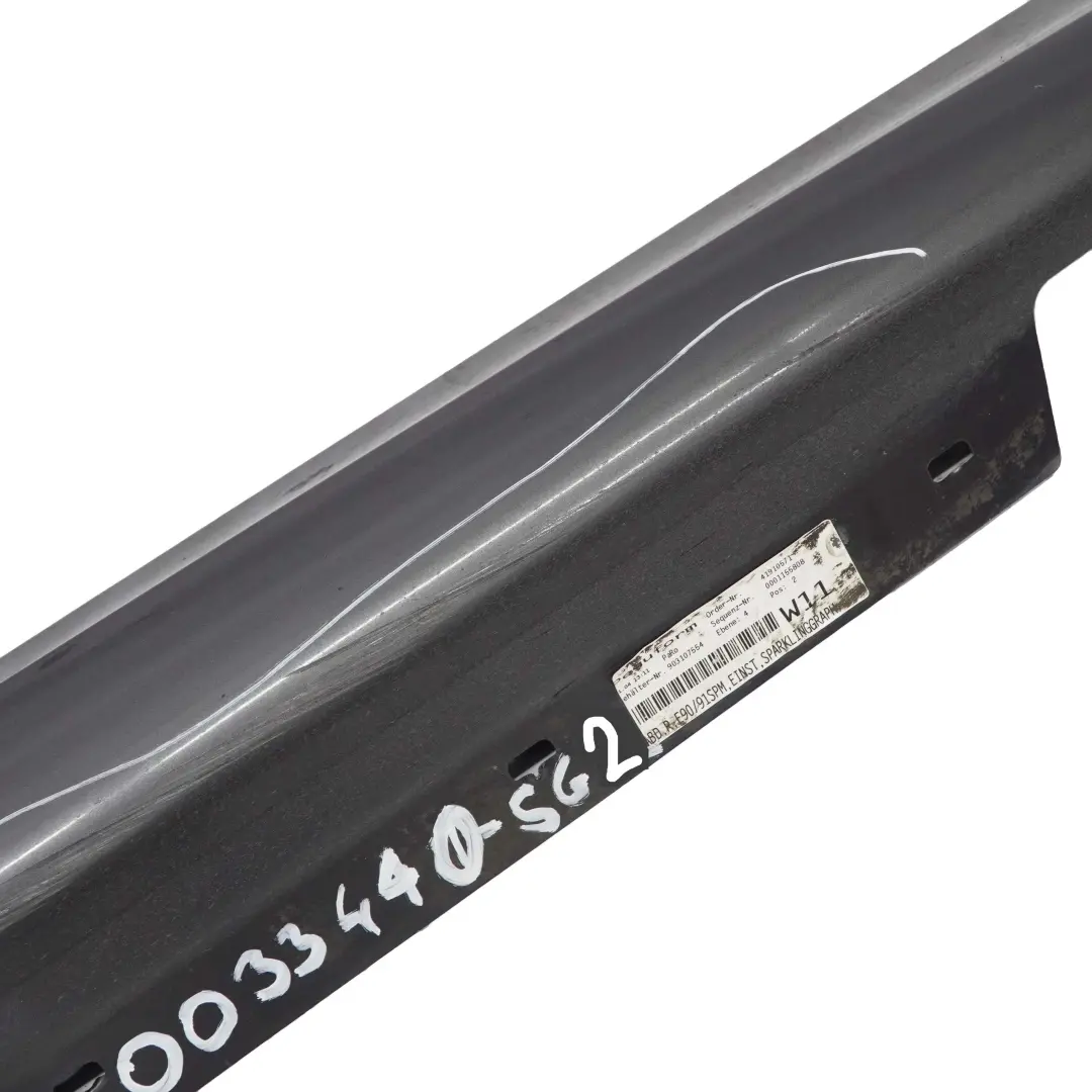 Listello Portiera Apertura Gonna Destra Grafite Brillante per BMW E90 M Sport con numero di parte 0033440 BMW E90 M Sport Listello Portiera Apertura Gonna Destra Grafite Brillante - SKU 0033440-SG2 - Numero di parte 0033440
