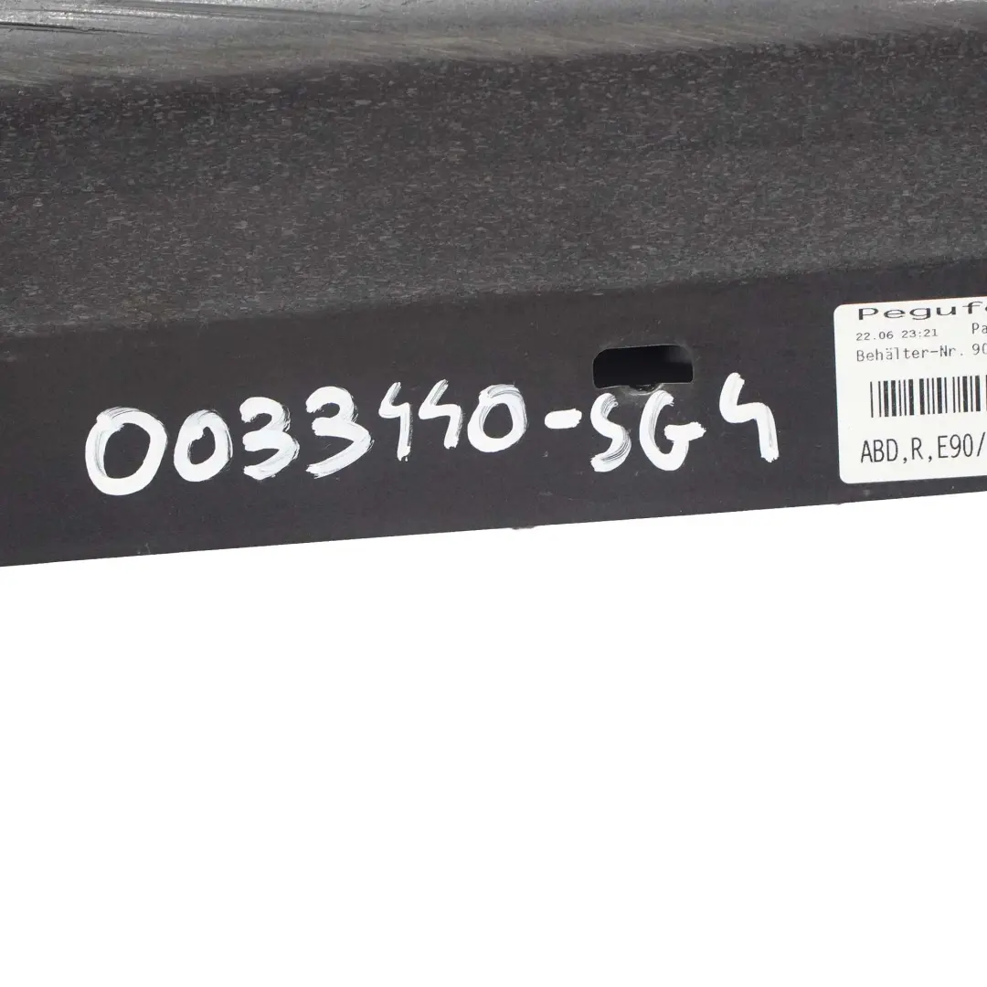 Faldon lateral M Sport Sill Strip Derecho Sparkling Graphite - A22 para BMW E90 con número de pieza 0033440 BMW E90 Faldon lateral M Sport Sill Strip Derecho Sparkling Graphite - A22 - SKU 0033440-SG4 - Número de pieza 0033440