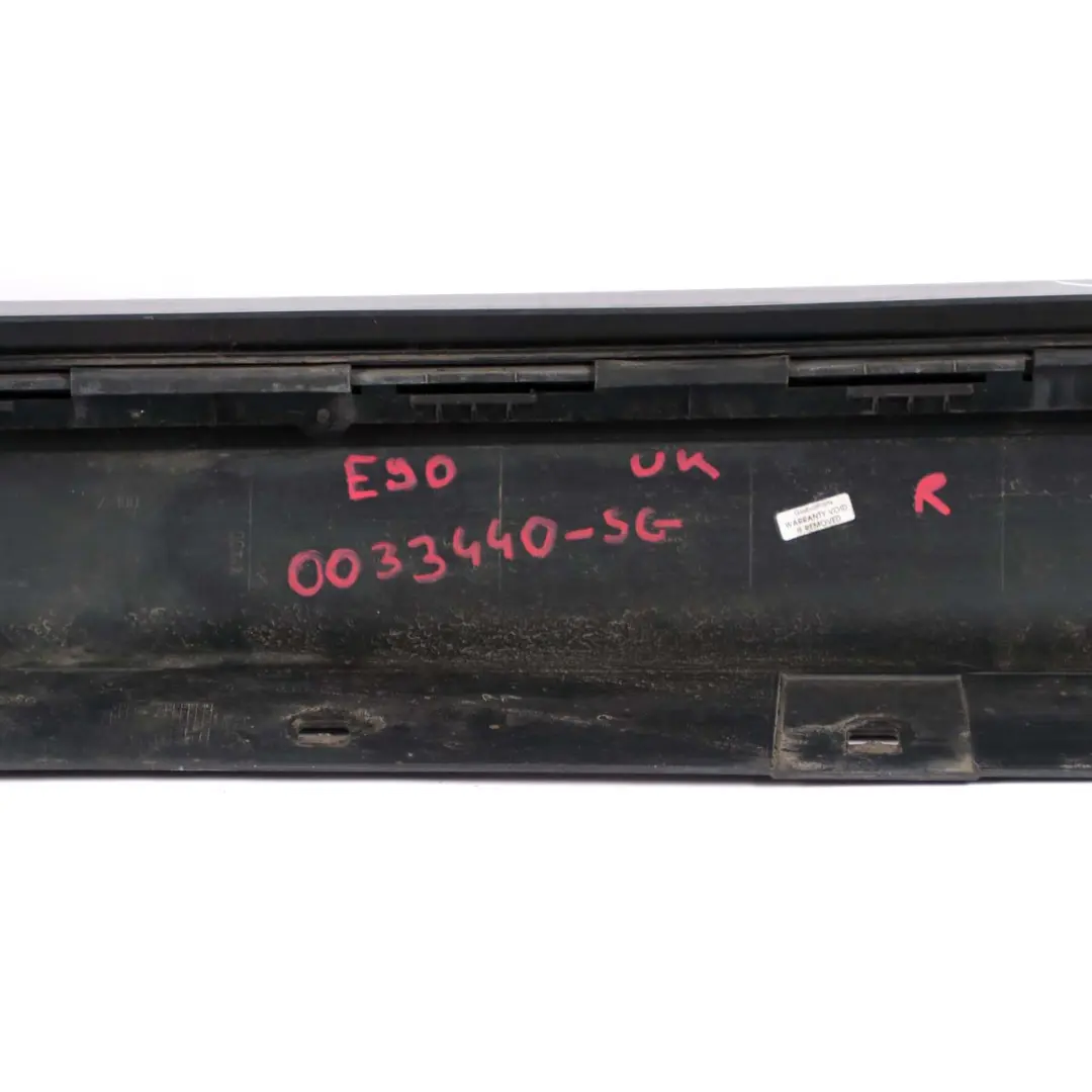 listwa nakładka próg prawy sparkling do BMW E90 o numerze 0033440 BMW E90 listwa nakładka próg prawy sparkling - SKU 0033440-SG - Numer Części 0033440