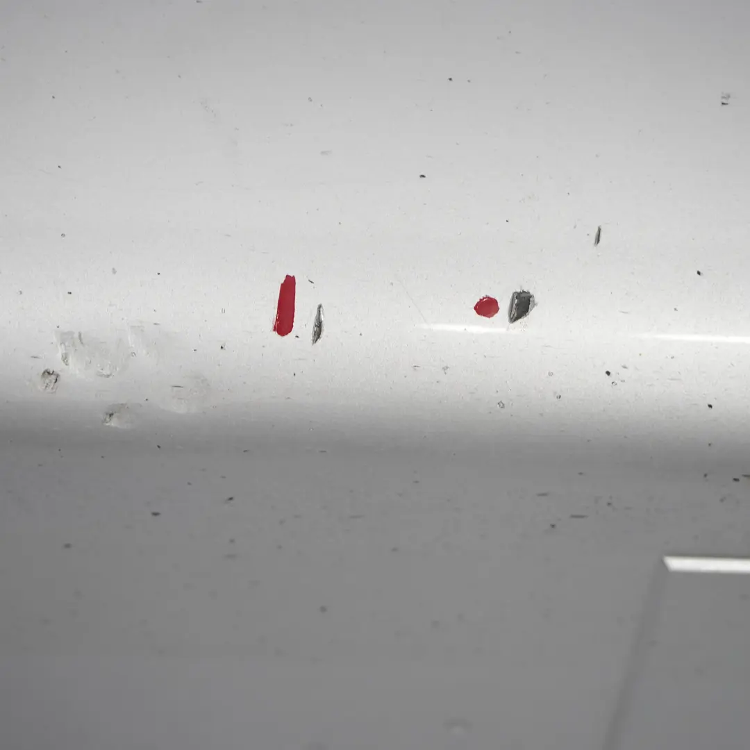 Faldon lateral M Sport Sill Strip Derecho Titansilber Metallic - 354 para BMW E90 E91 con número de pieza 0033440 BMW E90 E91 Faldon lateral M Sport Sill Strip Derecho Titansilber Metallic - 354 - SKU 0033440-TS6 - Número de pieza 0033440