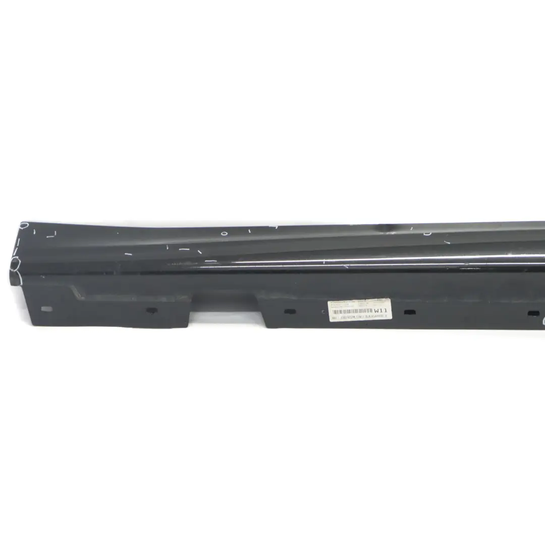 Gonna laterale M Sport Sill Strip sinistra Black Sapphire Metallic per BMW E90 E91 con numero di parte 0033441 BMW E90 E91 Gonna laterale M Sport Sill Strip sinistra Black Sapphire Metallic - SKU 0033441-BS - Numero di parte 0033441