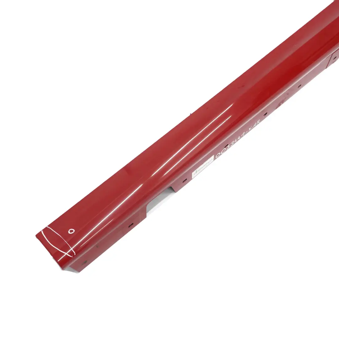 BMW E90 E91 M Sport Sill Strip Faldon Lateral Izquierdo Karmesinrot Rojo - A61 - SKU 0033441-KAR - Número de pieza 0033441