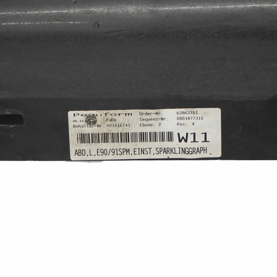 Sill Strip Side Skirt Sinistra Sparkling Graphite - A22 per BMW E90 E91 M Sport con numero di parte 0033441 BMW E90 E91 M Sport Sill Strip Side Skirt Sinistra Sparkling Graphite - A22 - SKU 0033441-SG1 - Numero di parte 0033441