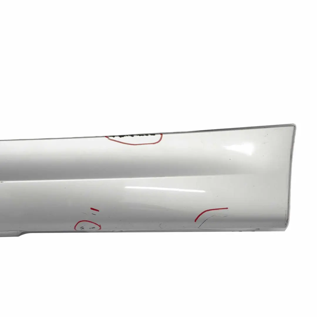 Listello Portiera Gonna SX Argento-Titanio Metallizzato per BMW E90 E91 M Sport con numero di parte 0033441 BMW E90 E91 M Sport Listello Portiera Gonna SX Argento-Titanio Metallizzato - SKU 0033441-TS3 - Numero di parte 0033441