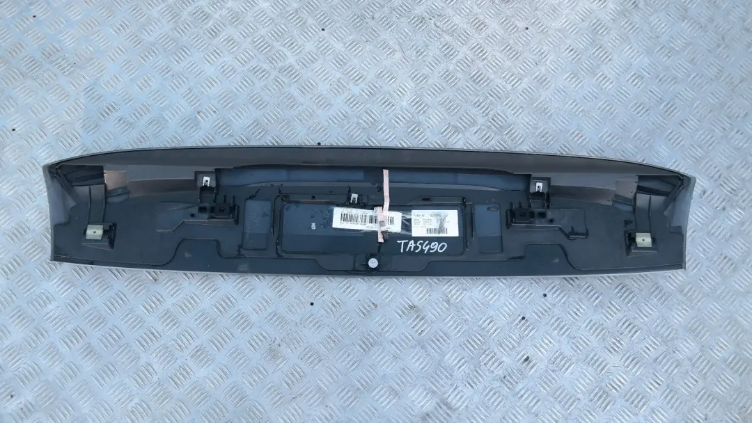 Spoiler de techo del maletero trasero TASMAN GREEN METALLIC para BMW E91 LCI con número de pieza 0033470 BMW E91 LCI Spoiler de techo del maletero trasero TASMAN GREEN METALLIC - SKU 0033470-TAS - Número de pieza 0033470