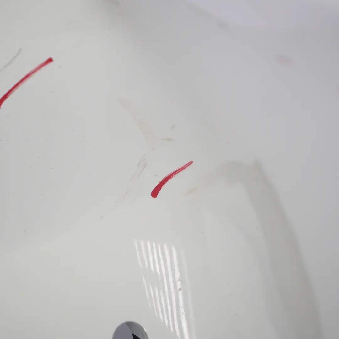 Zderzak Tył Alpinweiss M-Pakiet - 300 do BMW E90 LCI o numerze 0033541 BMW E90 LCI Zderzak Tył Alpinweiss M-Pakiet - 300 - SKU 0033541-AW - Numer Części 0033541