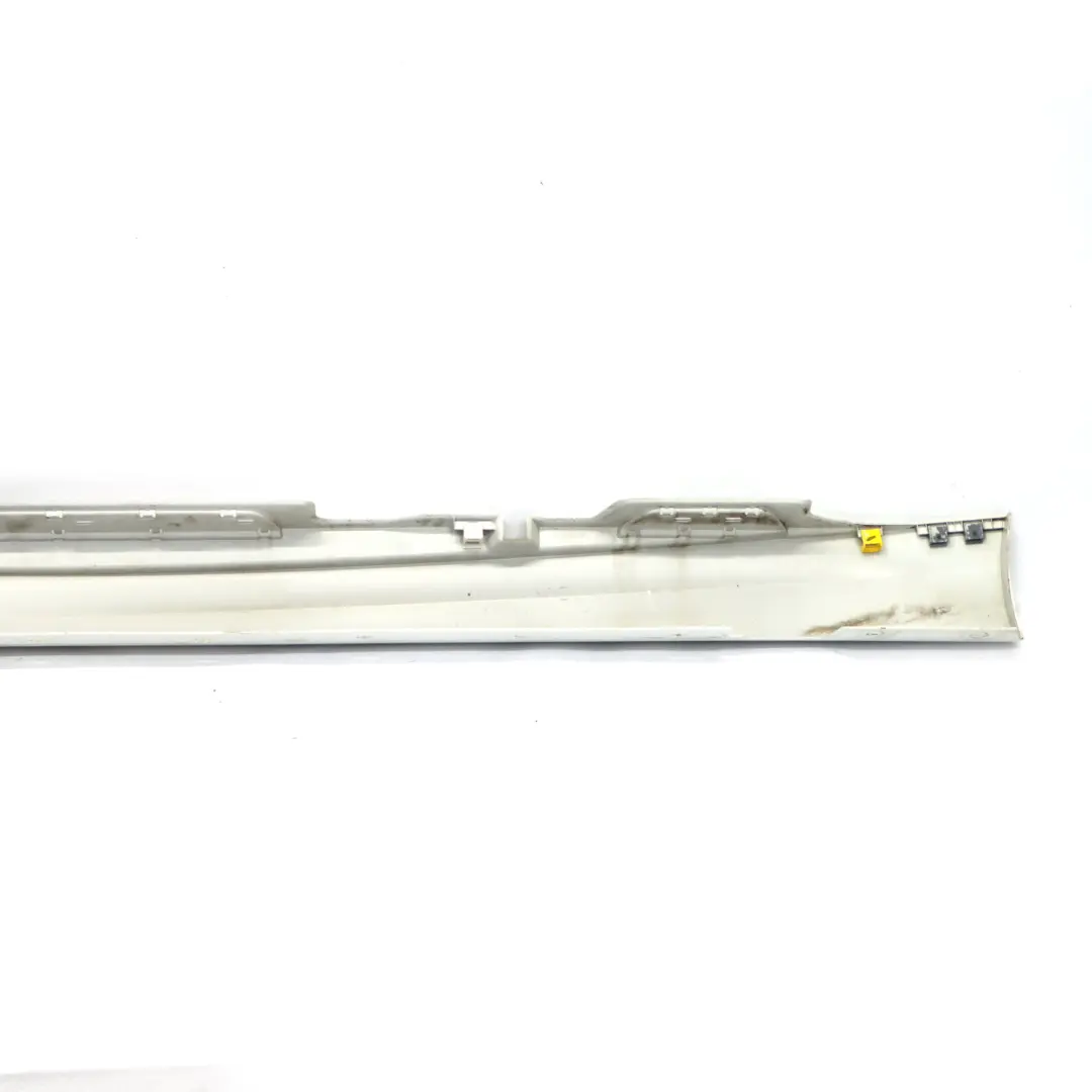 BMW E87 LCI Baguette de seuil Jupe latérale droite M Sport Alpinweiss White 300 - SKU 0033556-AW3 - Numéro de pièce 0033556
