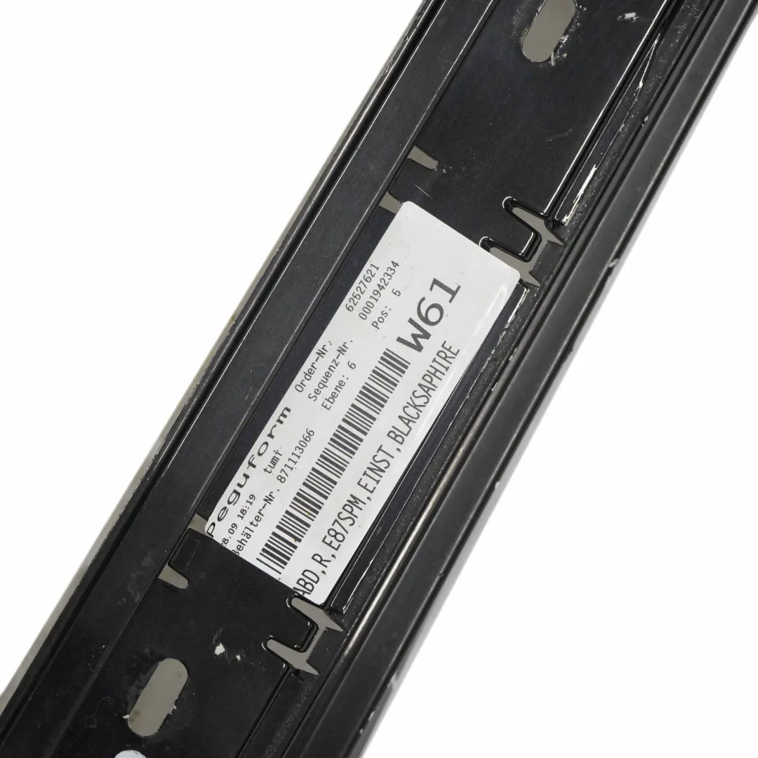 Nakładka Listwa Próg Prawy M-Pakiet do BMW E87 LCI o numerze 0033556 BMW E87 LCI Nakładka Listwa Próg Prawy M-Pakiet - SKU 0033556-BS3 - Numer Części 0033556