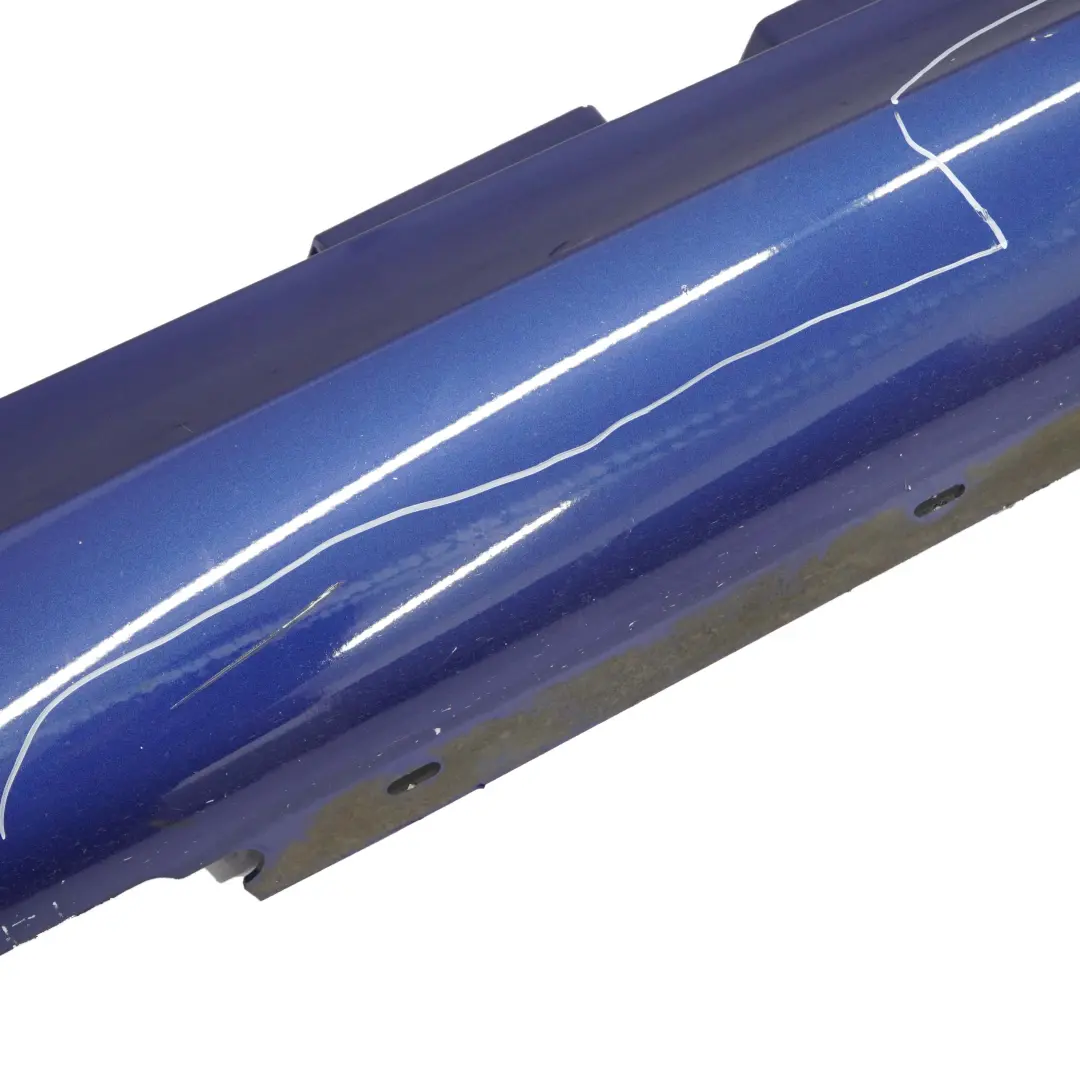Sill Strip Faldon Lateral Derecho Le Mans Azul - 381 para BMW E87 LCI 7 M Sport con número de pieza 0033556 BMW E87 LCI 7 M Sport Sill Strip Faldon Lateral Derecho Le Mans Azul - 381 - SKU 0033556-LMB7 - Número de pieza 0033556