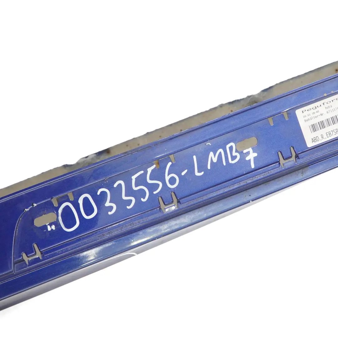 Próg nakładka listwa prawa Le Mans Blau do BMW E87N o numerze 0033556 BMW E87N Próg nakładka listwa prawa Le Mans Blau - SKU 0033556-LMB7 - Numer Części 0033556