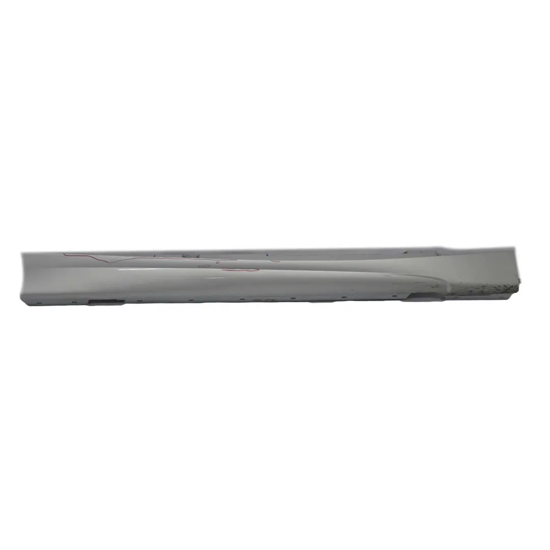 Sill Strip Faldon Lateral Derecho Titansilber Plata - 354 para BMW E87 M Sport con número de pieza 0033556 BMW E87 M Sport Sill Strip Faldon Lateral Derecho Titansilber Plata - 354 - SKU 0033556-TS - Número de pieza 0033556