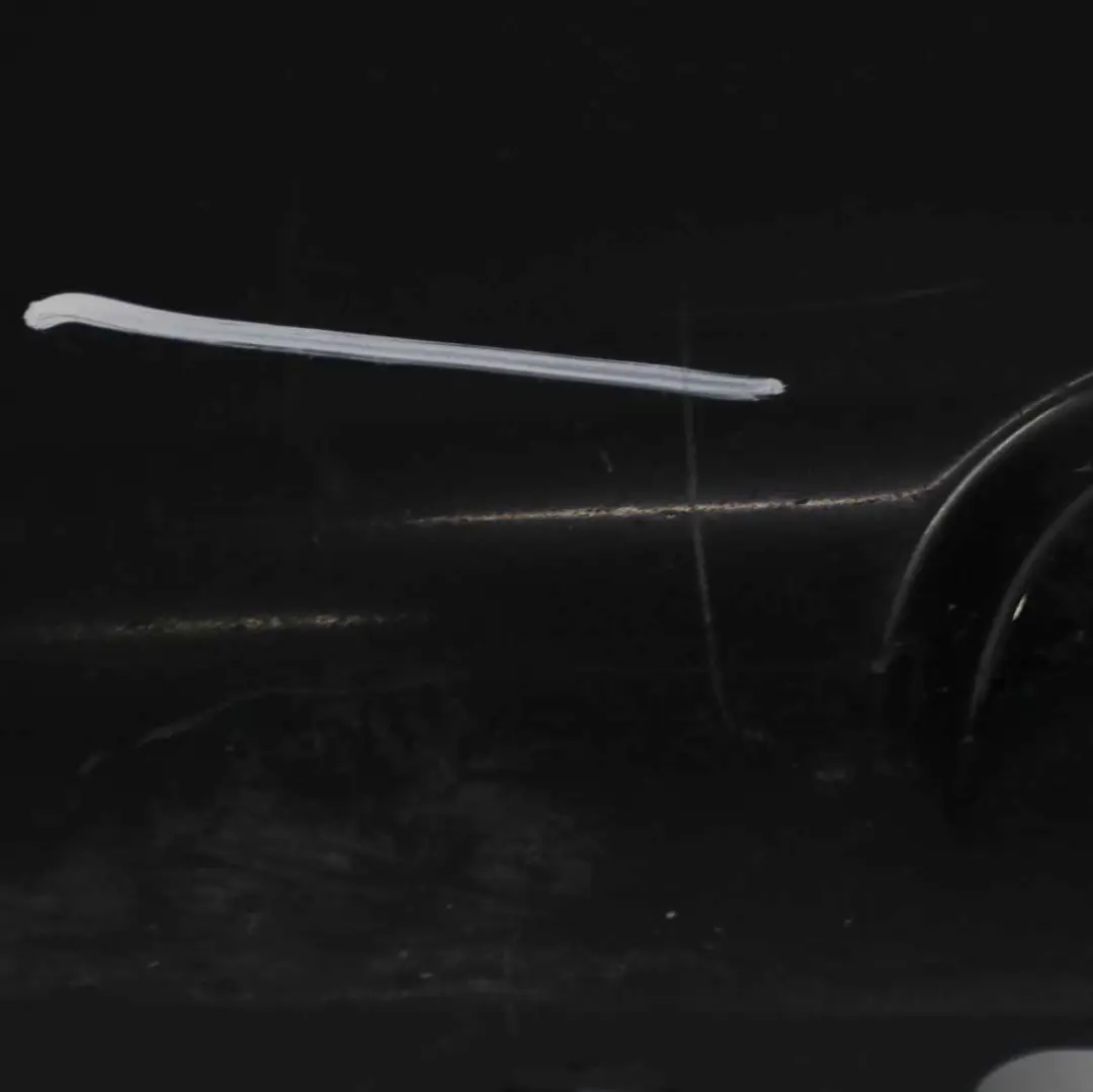 BMW E87 M Sport Bas de Porte Fa?ade Gauche Noir Sapphire Noir 475 - SKU 0033557-BS4 - Numéro de pièce 0033557