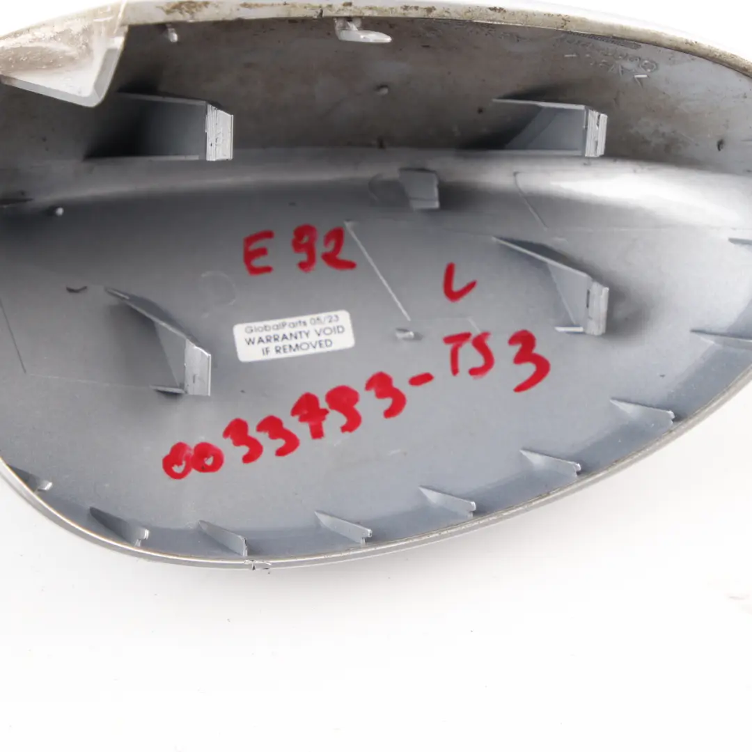 Osłona Obudowa Lusterka Lewa Srebrna Titansilber Silver - 354 do BMW E92 E93 o numerze 0033793 BMW E92 E93 Osłona Obudowa Lusterka Lewa Srebrna Titansilber Silver - 354 - SKU 0033793-TS3 - Numer Części 0033793