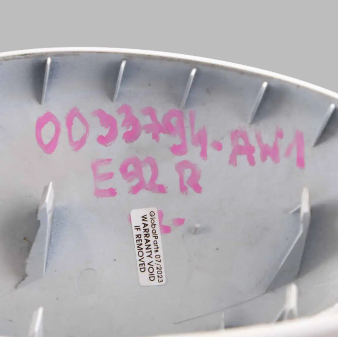 Osłona Obudowa Lusterka Prawa Biała do BMW E92 E93 o numerze 0033794 BMW E92 E93 Osłona Obudowa Lusterka Prawa Biała - SKU 0033794-AW1 - Numer Części 0033794