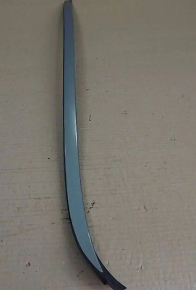 Wasserfangleiste Lackiert Rechts Arktis 0034044 für BMW 3 er e90 e91 LCi mit Teilenummer 51130034044 BMW 3 er e90 e91 LCi Wasserfangleiste Lackiert Rechts Arktis 0034044 - SKU 0034044-AM1 - Teilenummer 51130034044