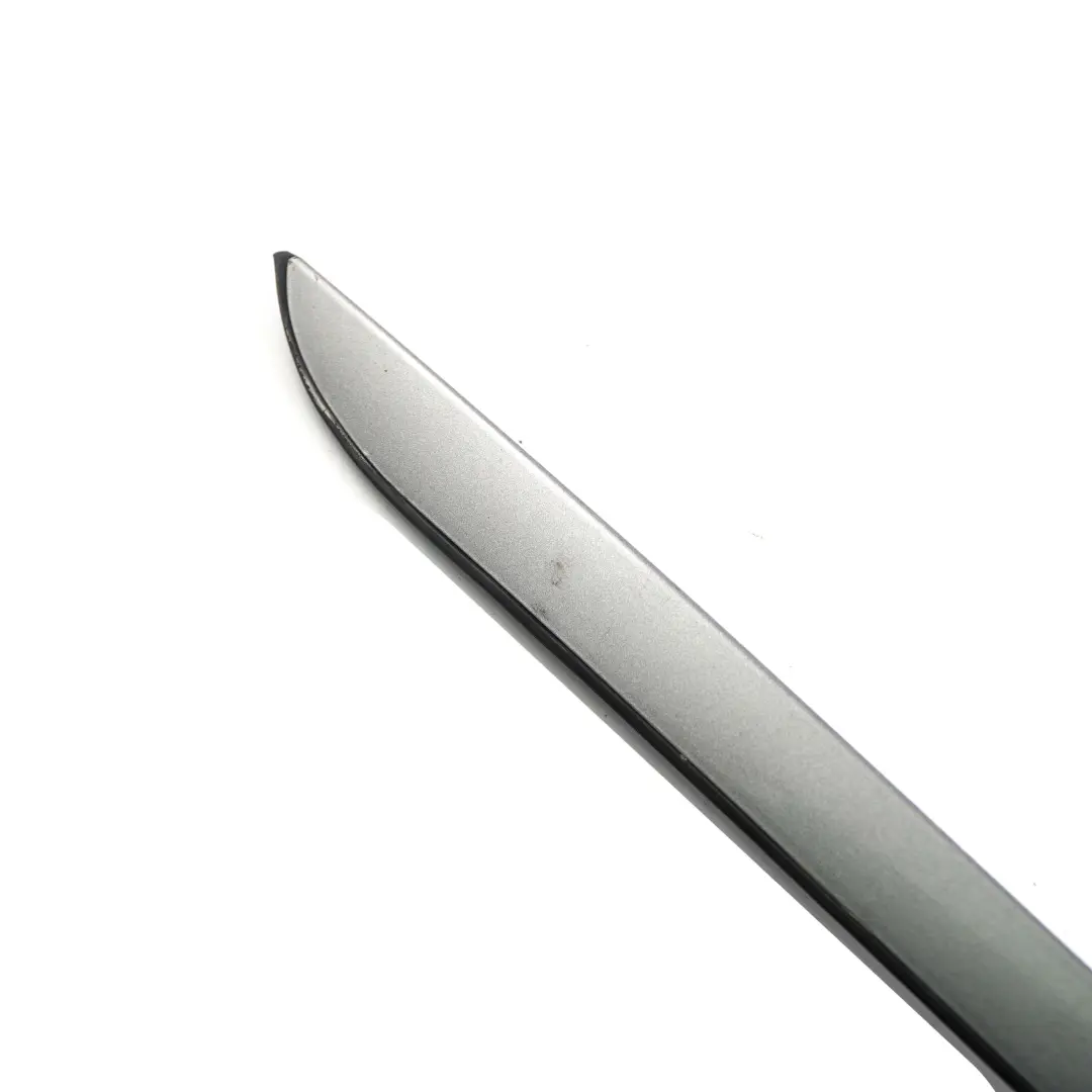 Wasserfangleiste Vorne Rechts Spacegrau Grau - A52 für BMW 3 er E90 E91 mit Teilenummer 0034044 BMW 3 er E90 E91 Wasserfangleiste Vorne Rechts Spacegrau Grau - A52 - SKU 0034044-SCG - Teilenummer 0034044