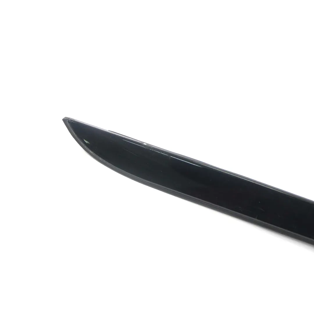 Acqua Cattura BAR Verniciato Destro Nero 2 - 668 per BMW E90 E91 con numero di parte 0034044 BMW E90 E91 Acqua Cattura BAR Verniciato Destro Nero 2 - 668 - SKU 0034044-SCH - Numero di parte 0034044